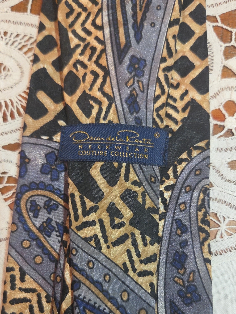 Oscar de la Renta Blue, Gold and Black Patterned Silk Tie